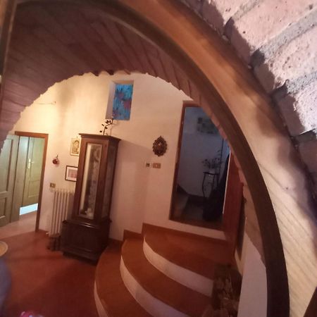 La Casa Del Gallo Radicondoli Bagian luar foto