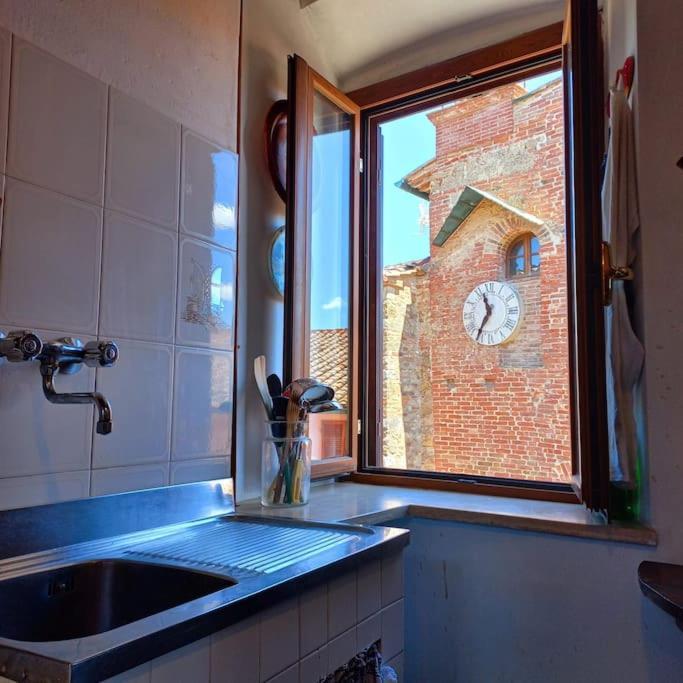 La Casa Del Gallo Radicondoli Bagian luar foto