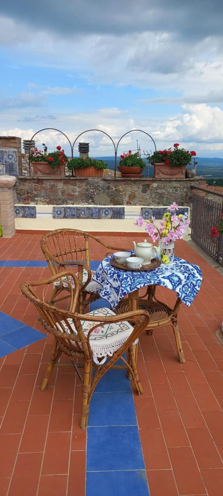 La Casa Del Gallo Radicondoli Bagian luar foto